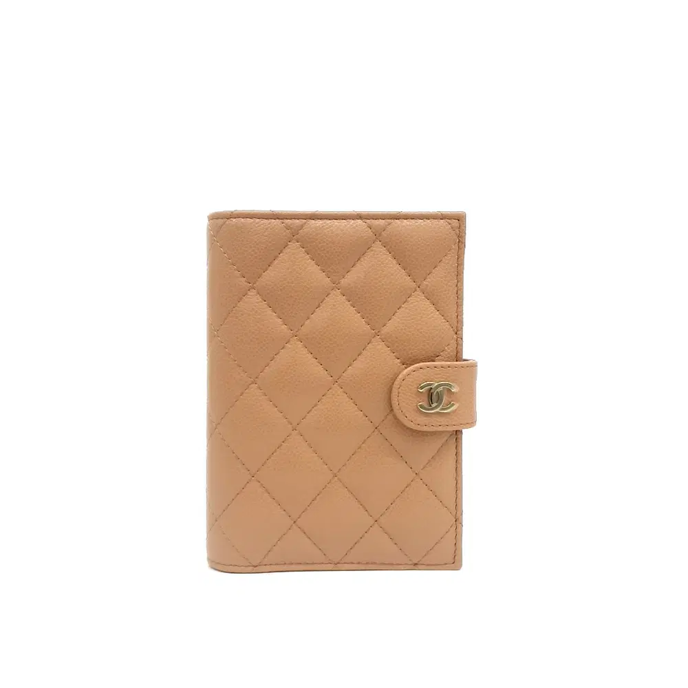Chanel Caviar Passport Holder AP3791