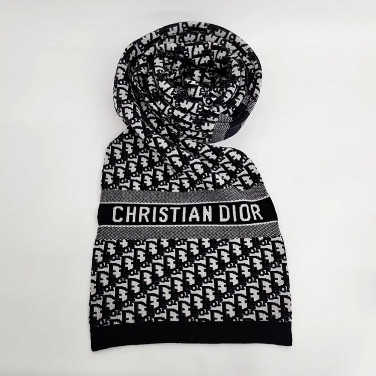 Christian Dior Oblique Muffler-Hover-Image