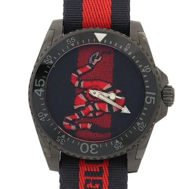 Gucci Dive Steel Watch (136.2)-Hover-Image
