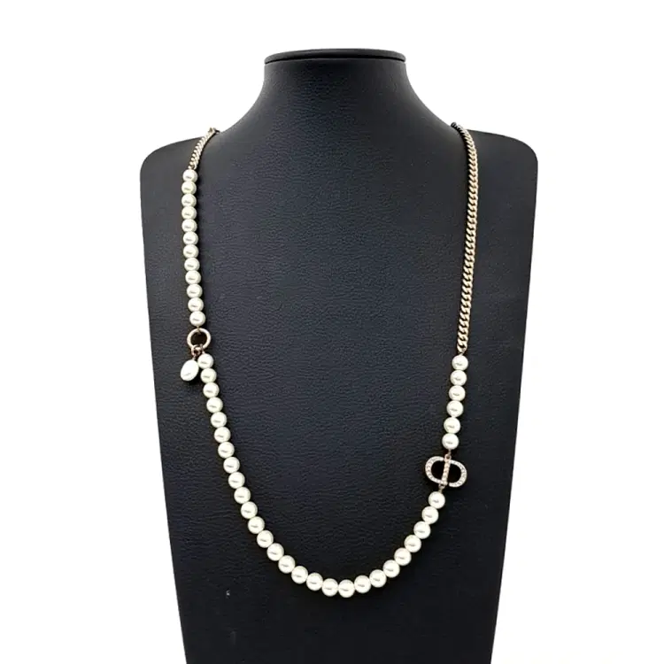 Christian Dior pearl-embellished necklace-Hover-Image