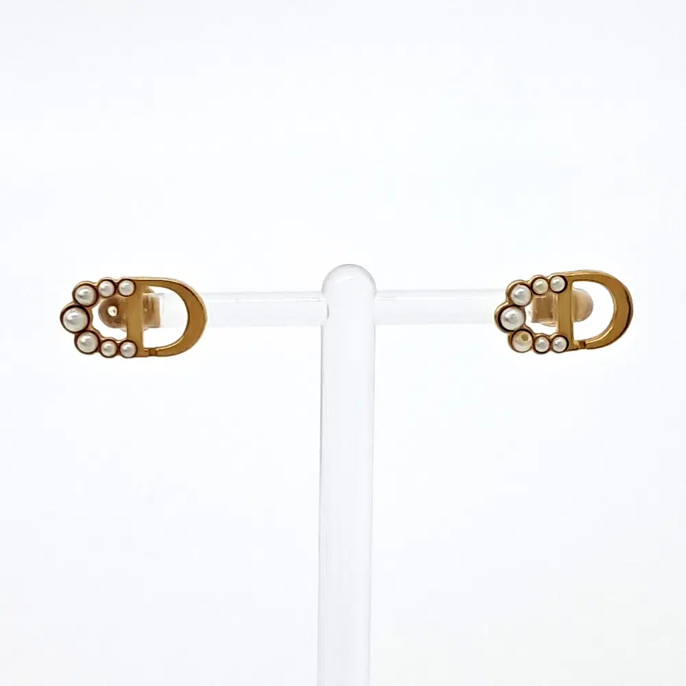 Christian Dior pearl earrings