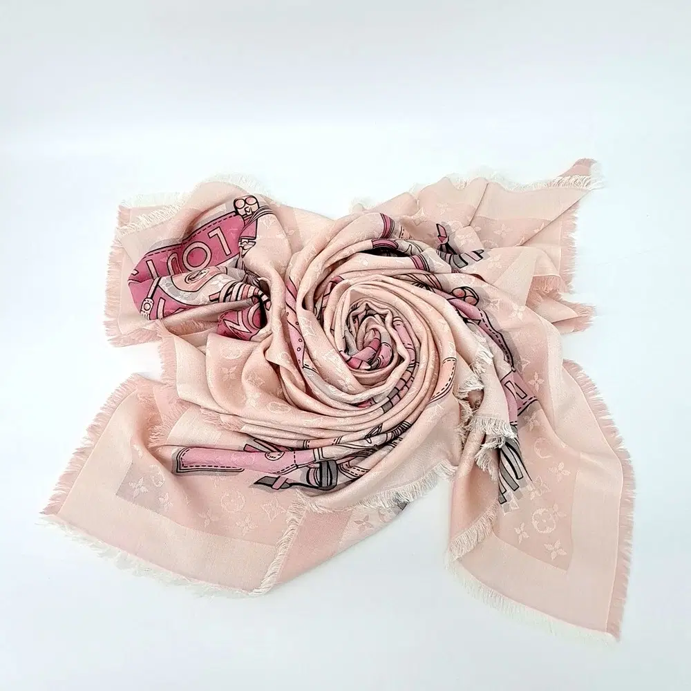 Louis Vuitton shawl