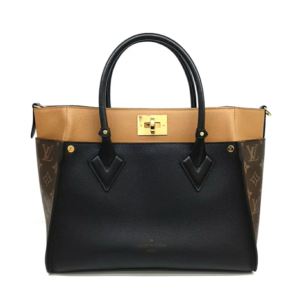 Louis Vuitton On My Side MM M53823