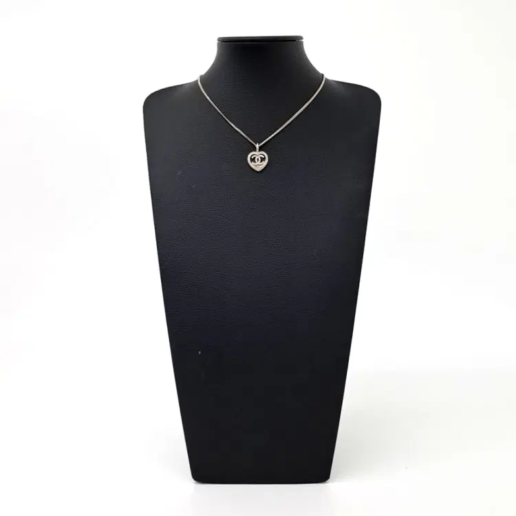 Chanel heart necklace-Hover-Image