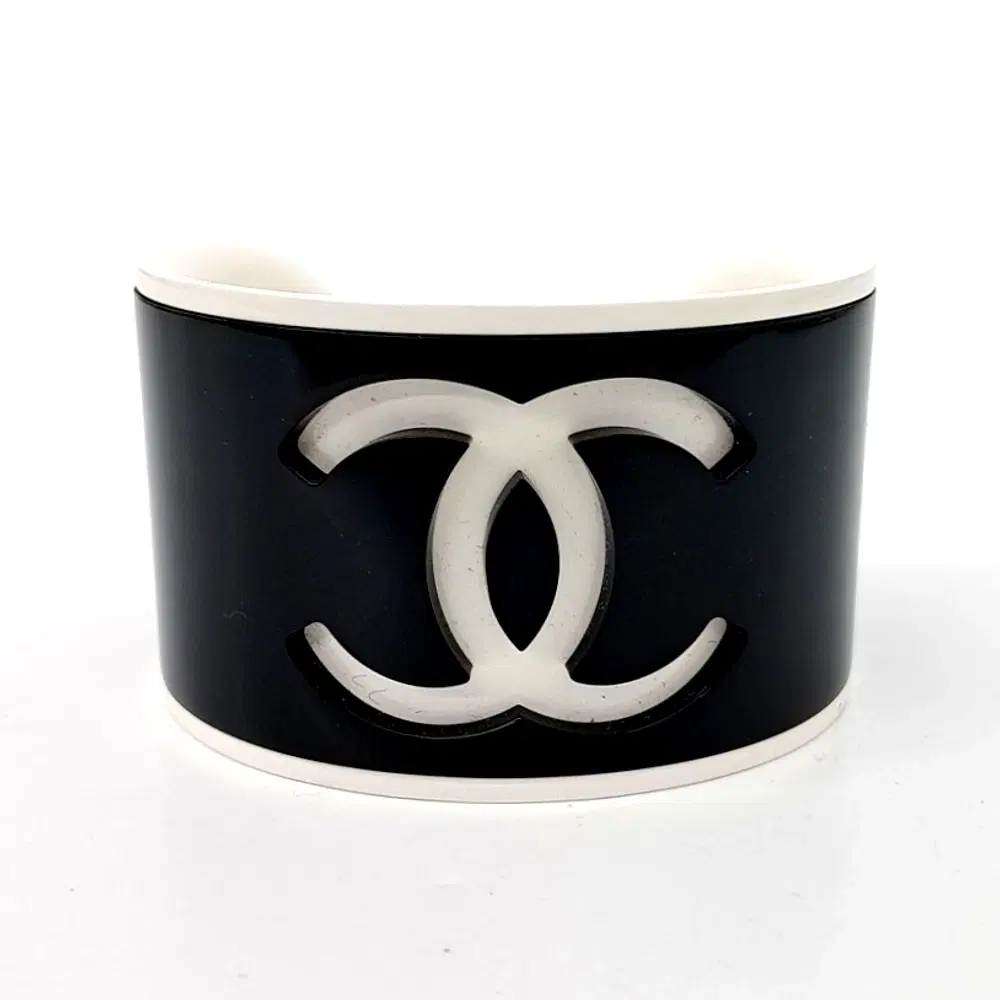 Chanel bangle