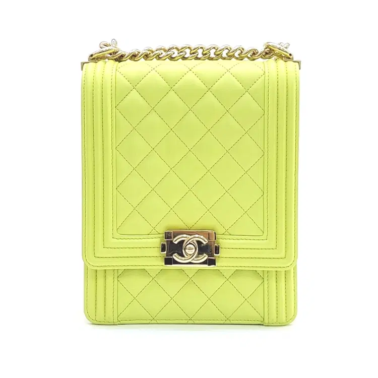 Chanel Boy Flap Bag AS0130-Hover-Image