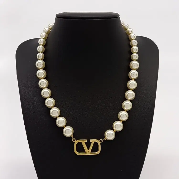 Valentino pearl logo necklace-Hover-Image