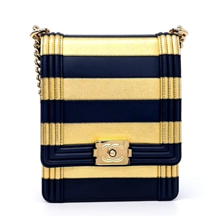 Chanel Boy Flap Bag AS0130-Hover-Image