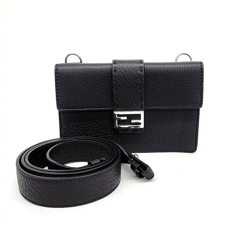 Fendi Baguette Pouch (7M0295)