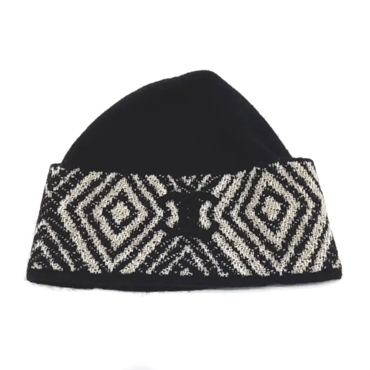 Chanel knit beanie-Hover-Image