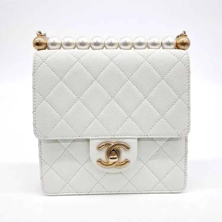 Chanel pearl-embellished chain crossbody bag AS0584-Hover-Image