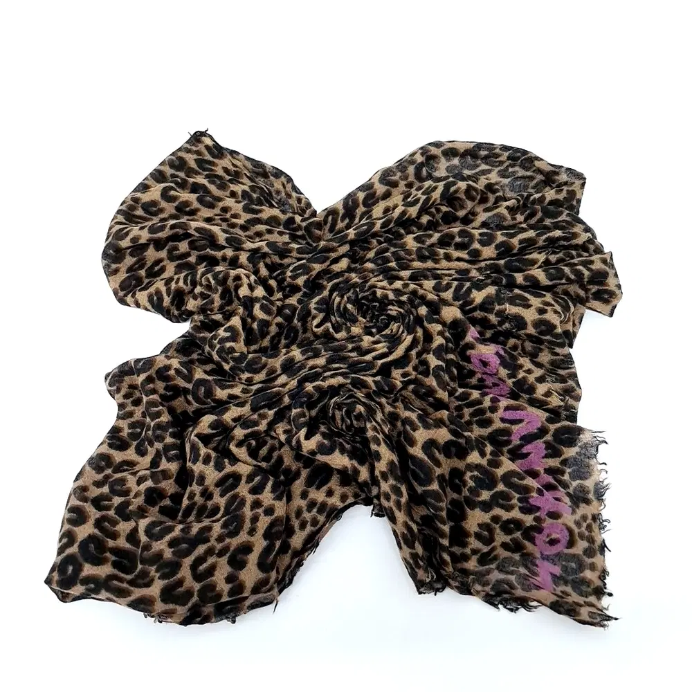 Louis Vuitton Stephane Leopard Scarf