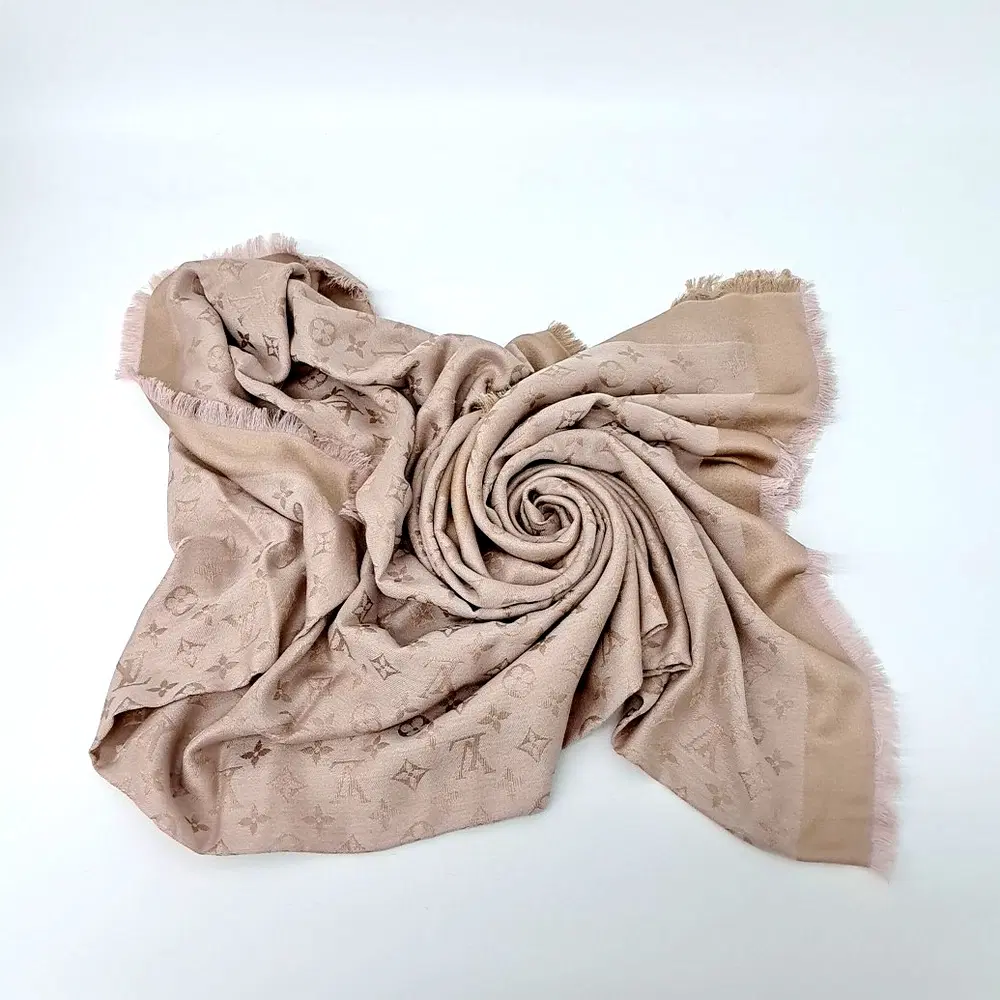 Louis Vuitton Monogram Denim Shawl M76068