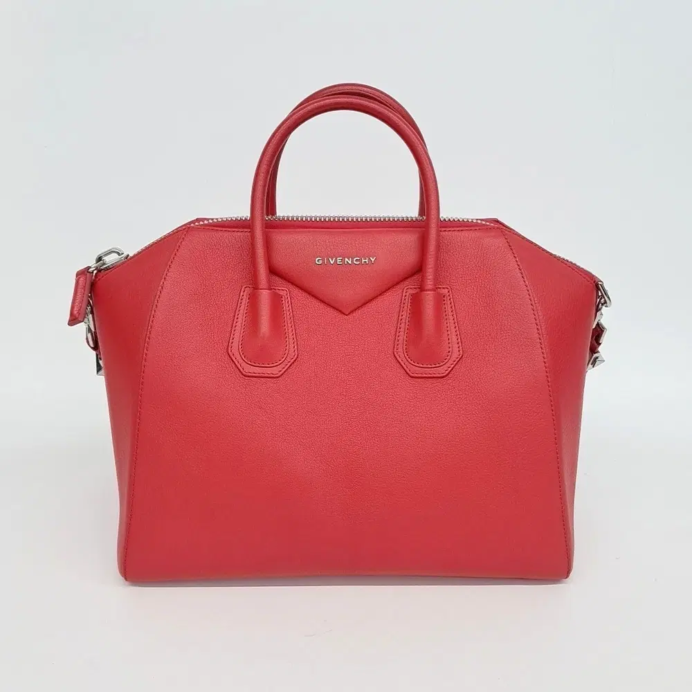 Givenchy Antigona Medium
