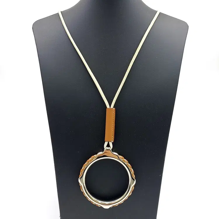 Hermes Necklace-Hover-Image