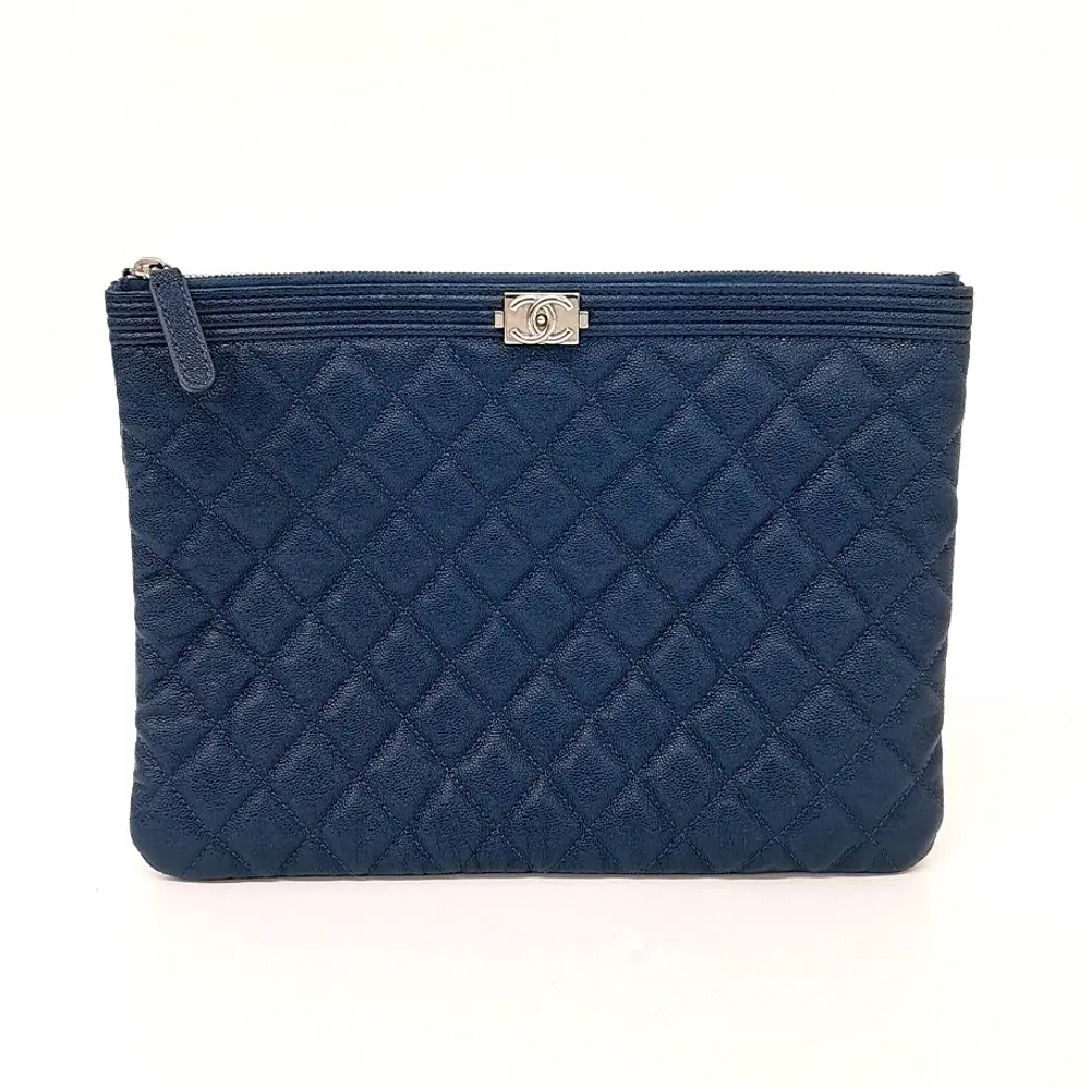 Chanel Caviar Boy Clutch New Medium