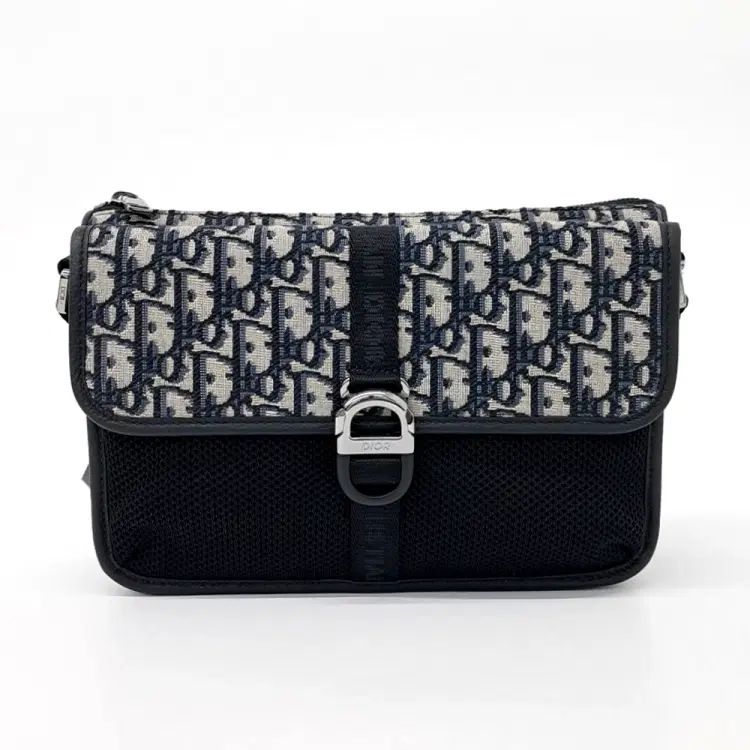 Dior Homme Oblique 8 Messenger Bag-Hover-Image