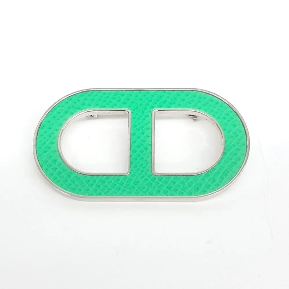 Hermes Chandal Brooch