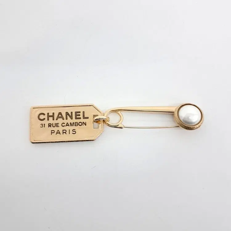 Chanel Brooch-Hover-Image