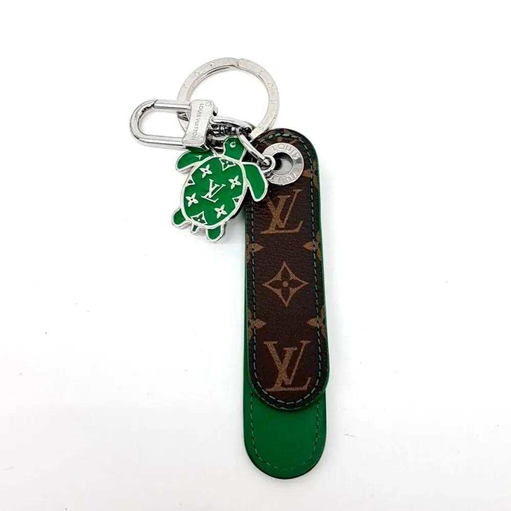 Louis Vuitton Dragonne Keyring
