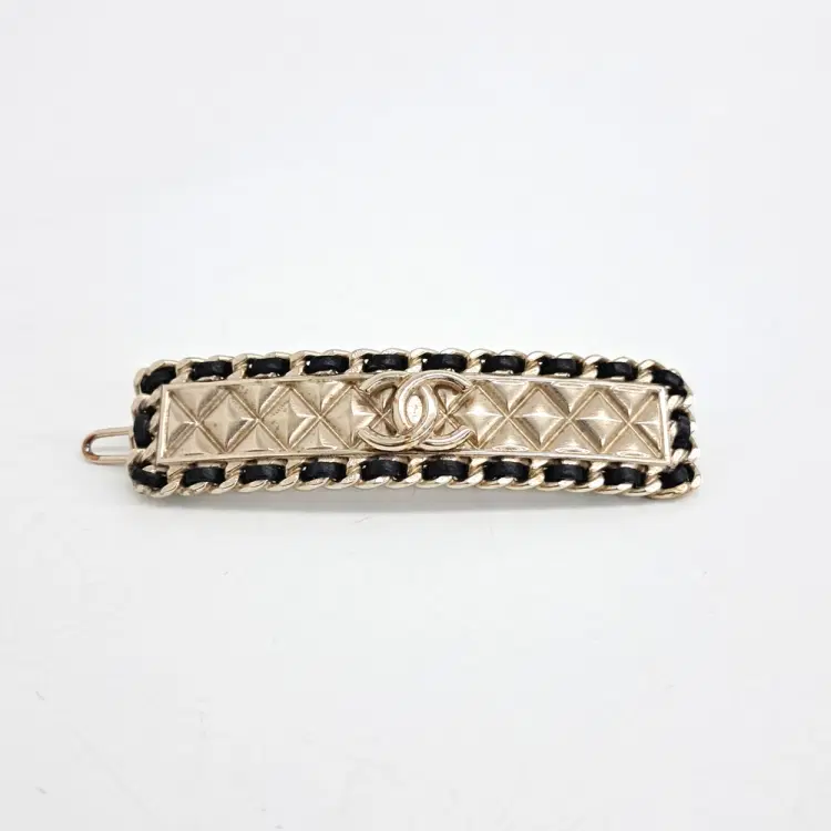Chanel Hairpin-Hover-Image