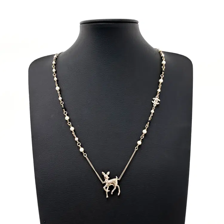 Chanel Necklace-Hover-Image
