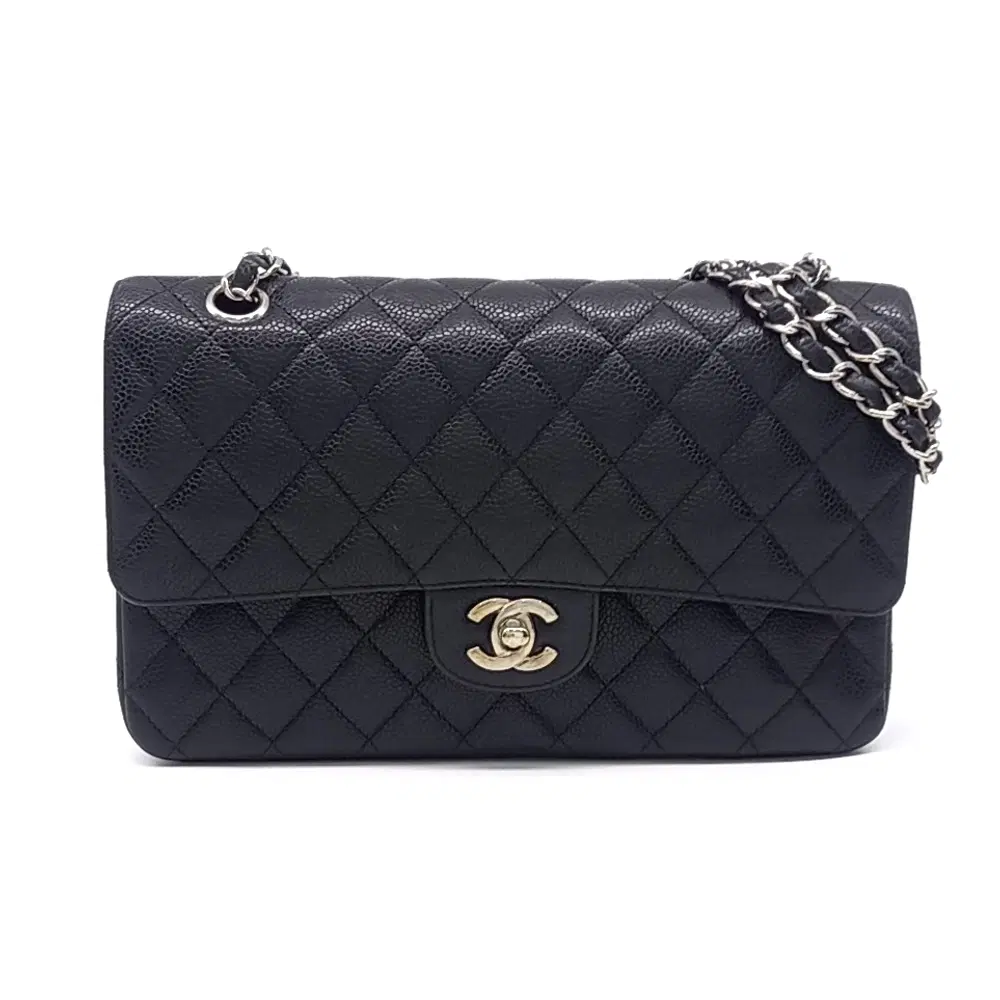 Chanel Caviar Classic Medium
