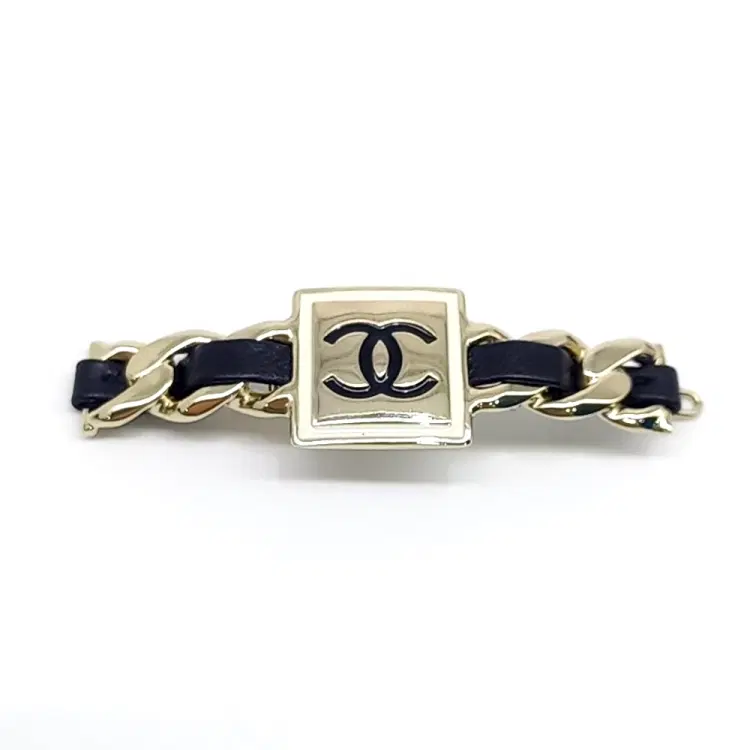 Chanel Hairpin-Hover-Image