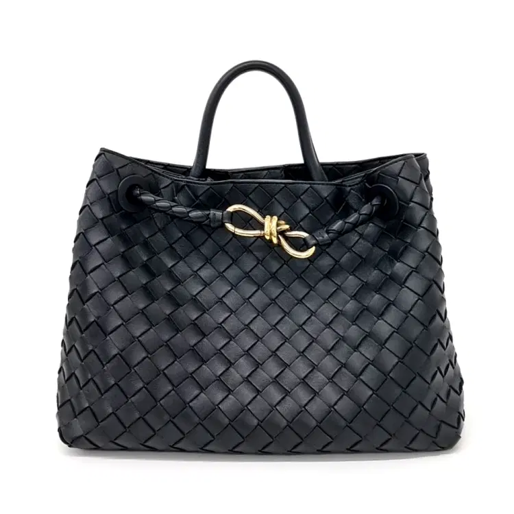 Bottega Veneta Andiamo Medium-Hover-Image