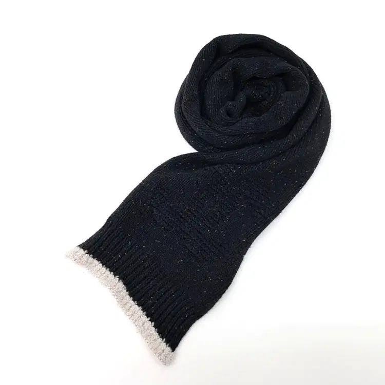 Chanel Muffler-Hover-Image