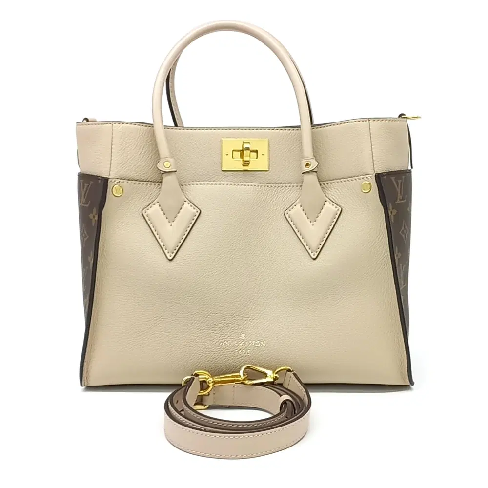 Louis Vuitton On My Side Mm M58485