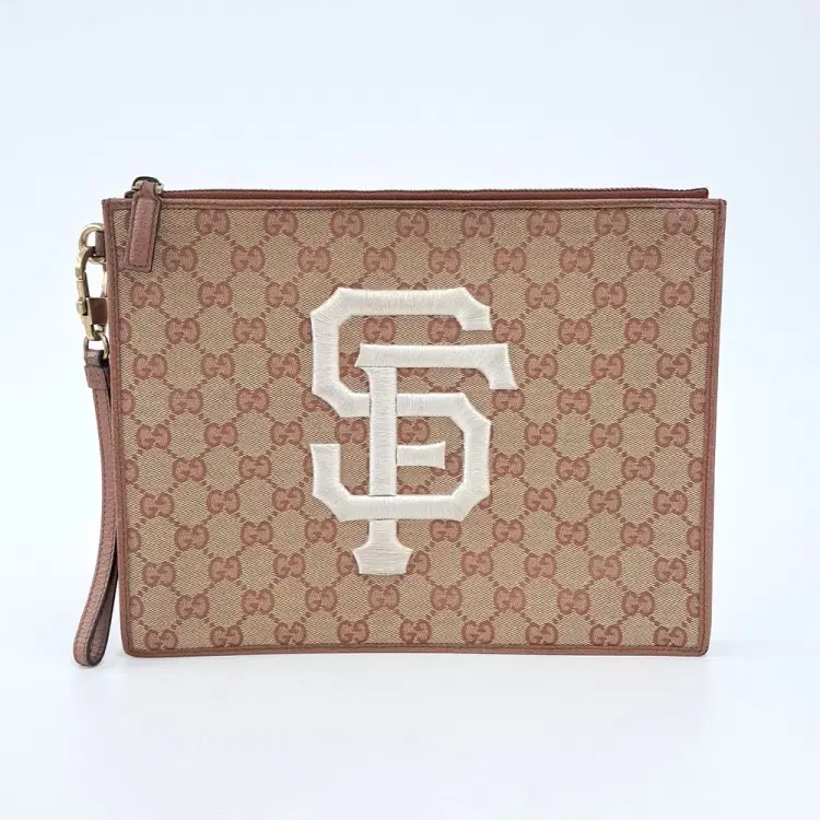 Gucci New York Yankees Patch Gg Canvas Pouch (547796)-Hover-Image