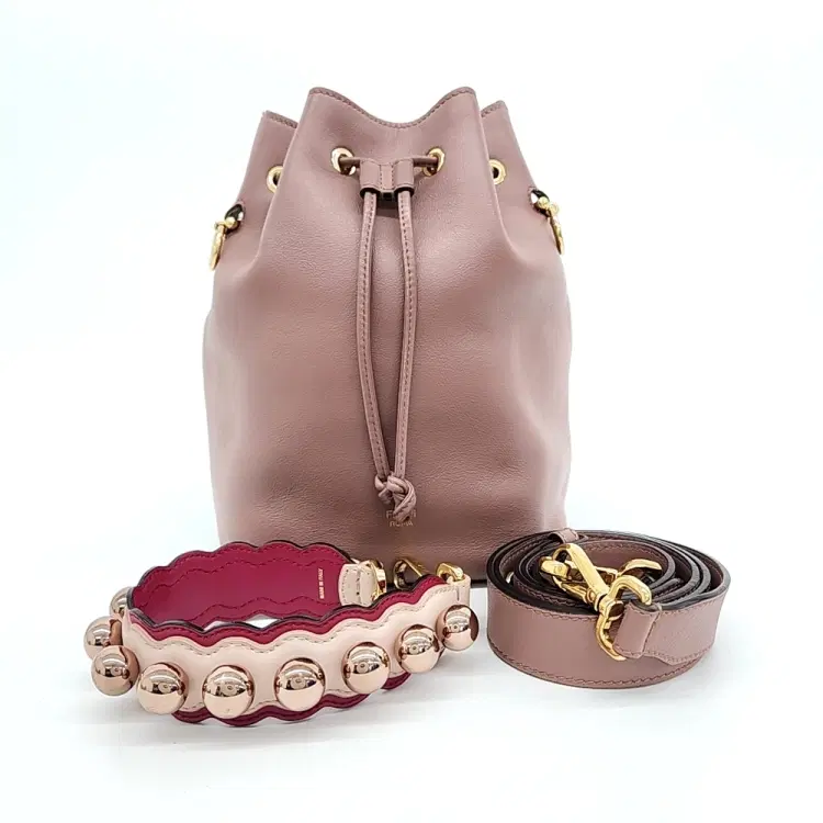 Fendi Montrezo Bucket Bag (8Bt298)-Hover-Image