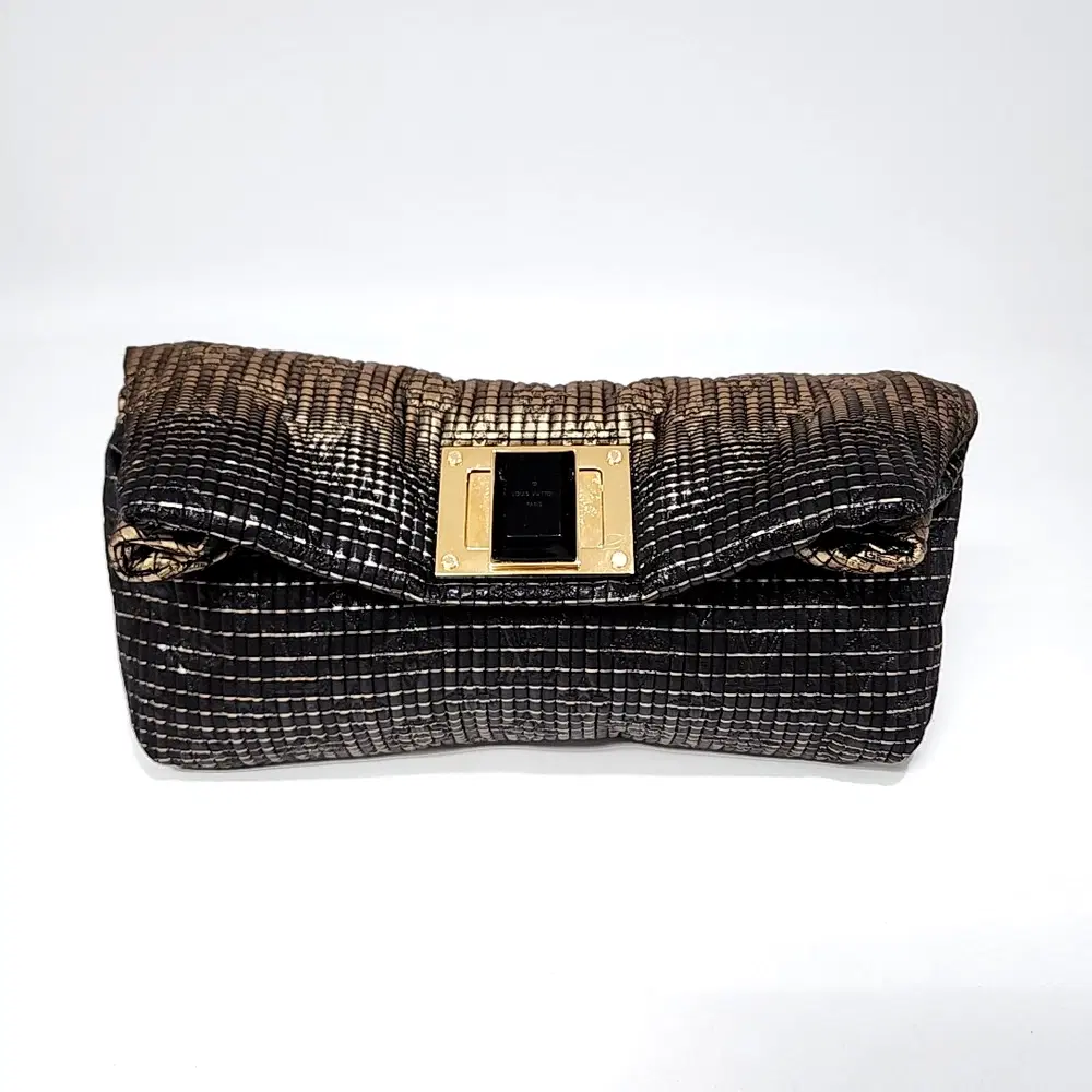 Louis Vuitton Pochette Altair M40617
