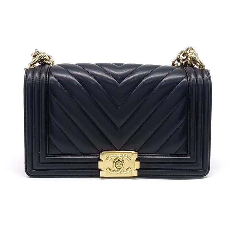 Chanel Chevron Boy Bag Medium-Hover-Image