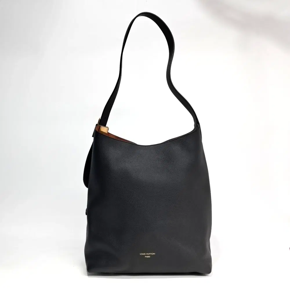 Louis Vuitton Low Key Hobo Mm
