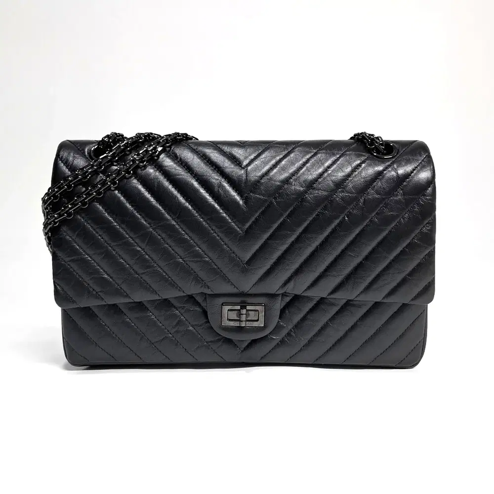 Chanel Chevron Vintage 2.55 Bag 28 A37587