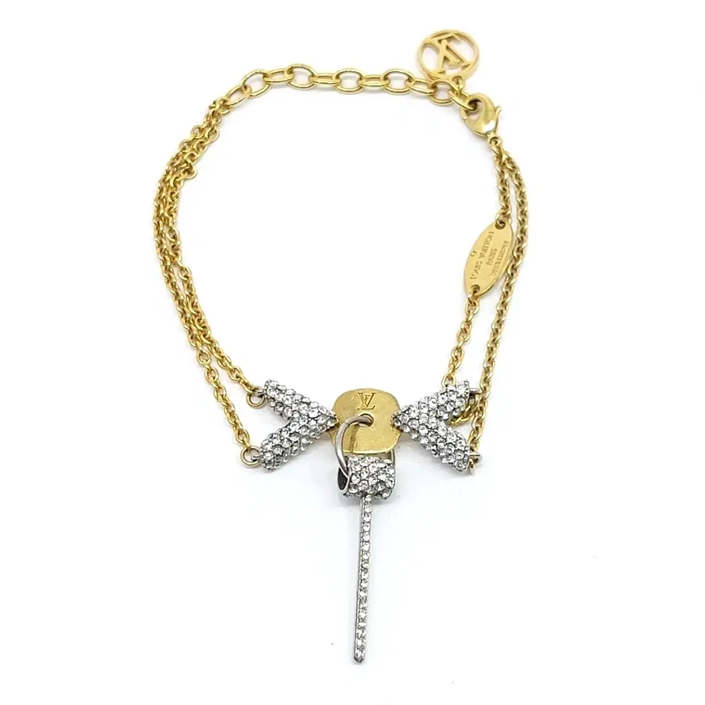 Louis Vuitton Essential V Bracelet