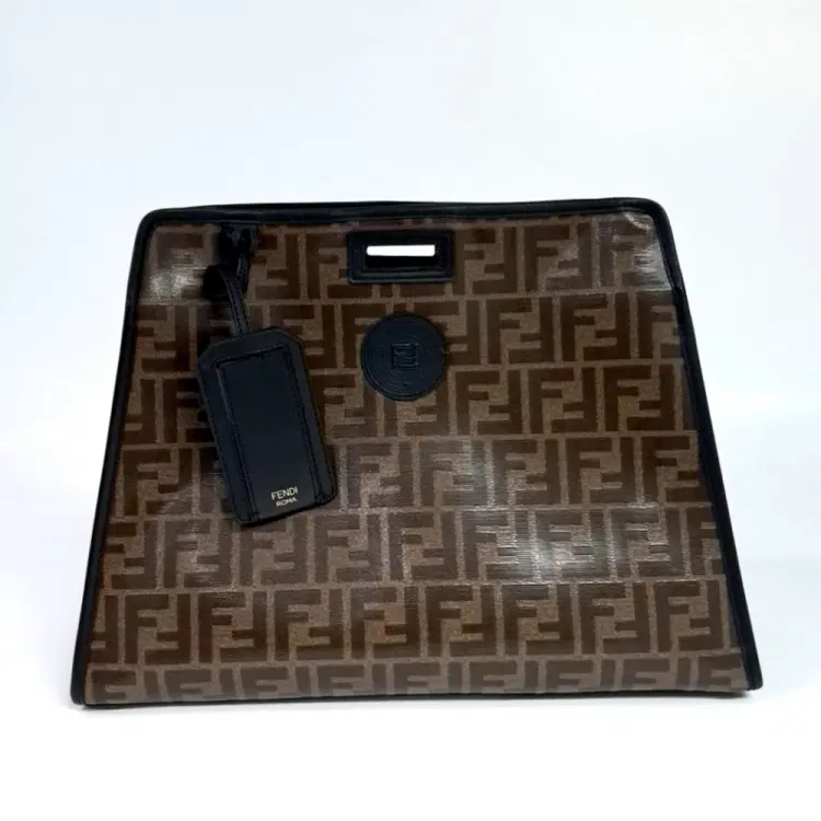Fendi Peekaboo Cover-Hover-Image