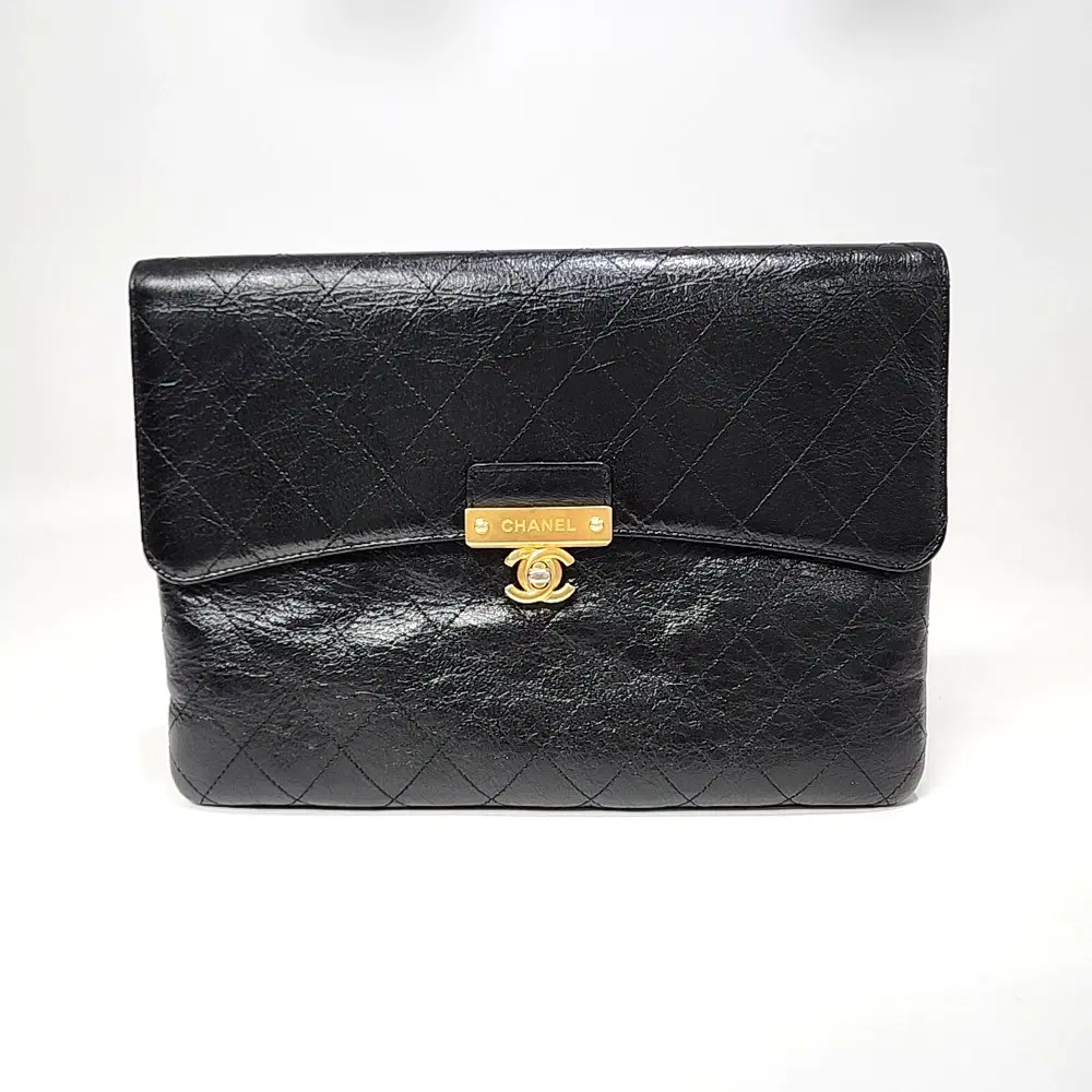 Chanel Flap Clutch A81420