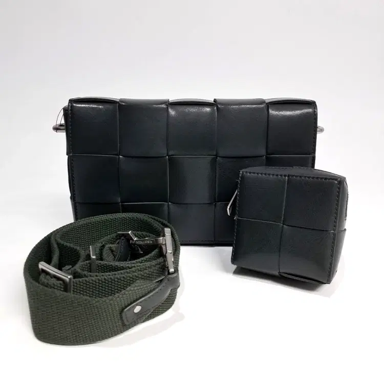 Bottega Veneta Cassette Bag-Hover-Image