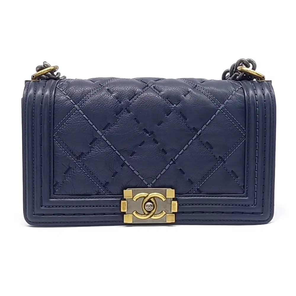 Chanel Stitch Boy Bag Medium