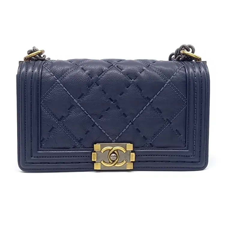 Chanel Stitch Boy Bag Medium-Hover-Image