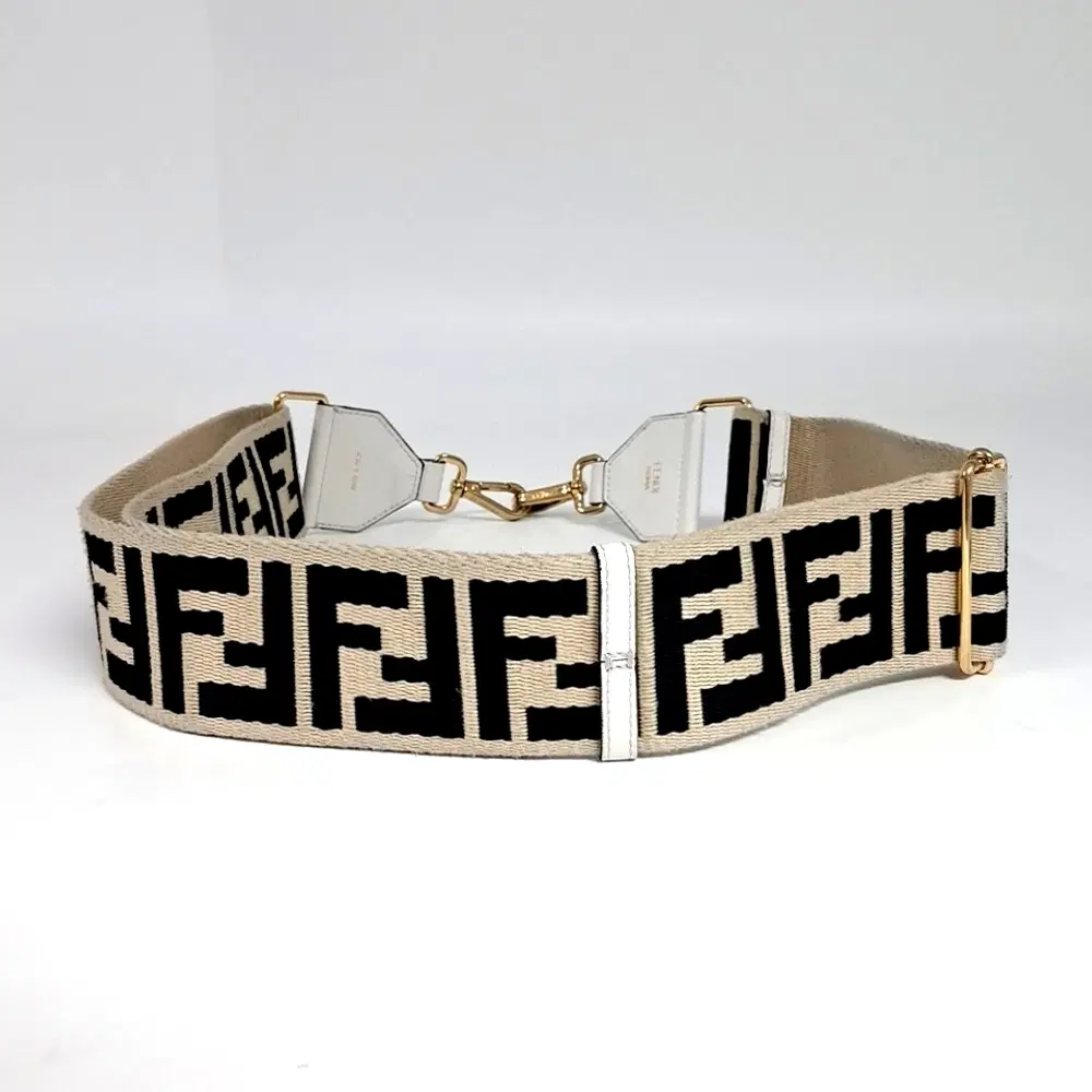 Fendi Strap You