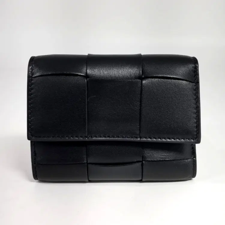 Bottega Veneta Mesh Wallet-Hover-Image