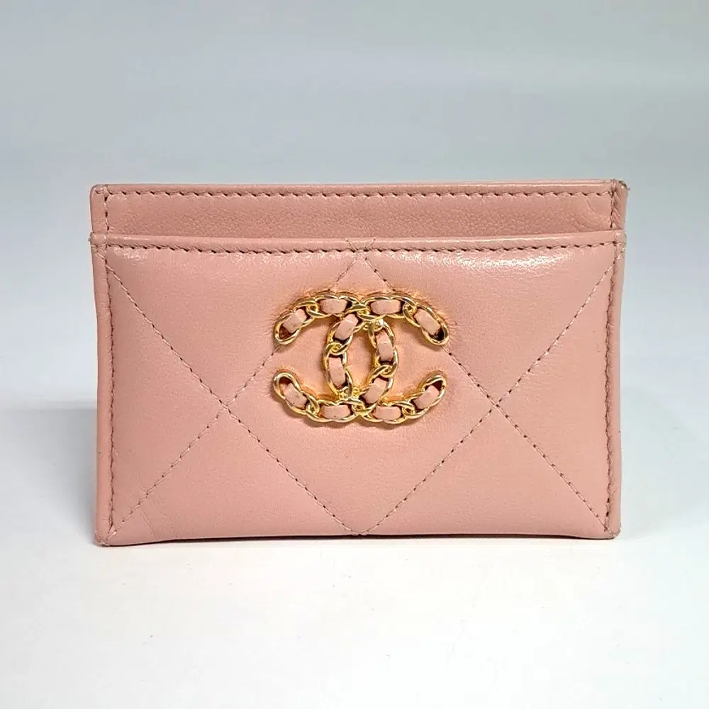 Chanel 19 Card Wallet