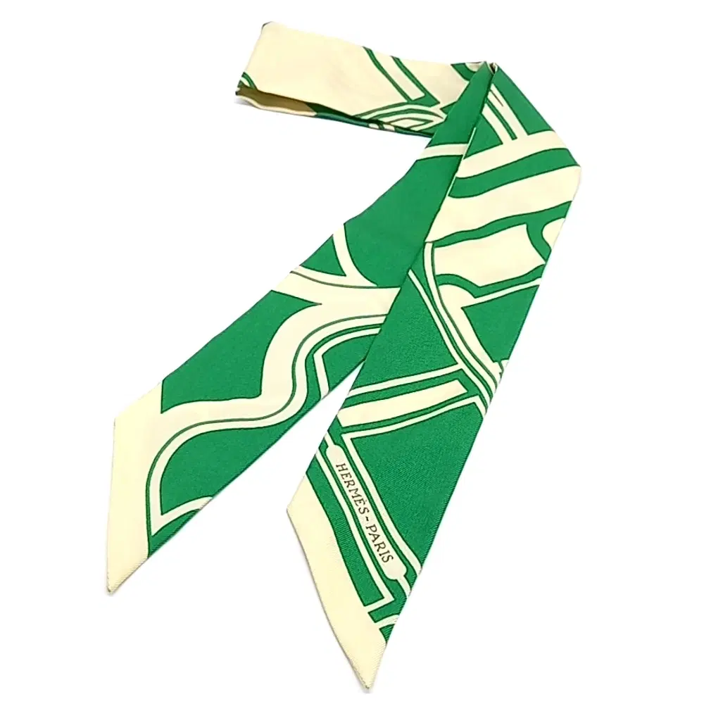 Hermes Twilly Scarf