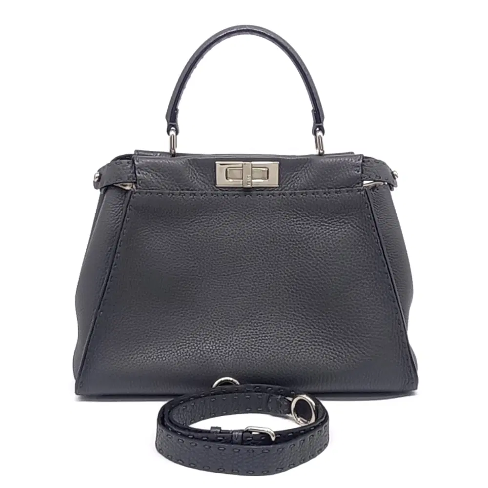 Fendi Selleria Peekaboo Medium (8Bn290)
