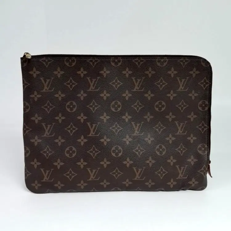Louis Vuitton Monogram Etui Voyage Mm-Hover-Image