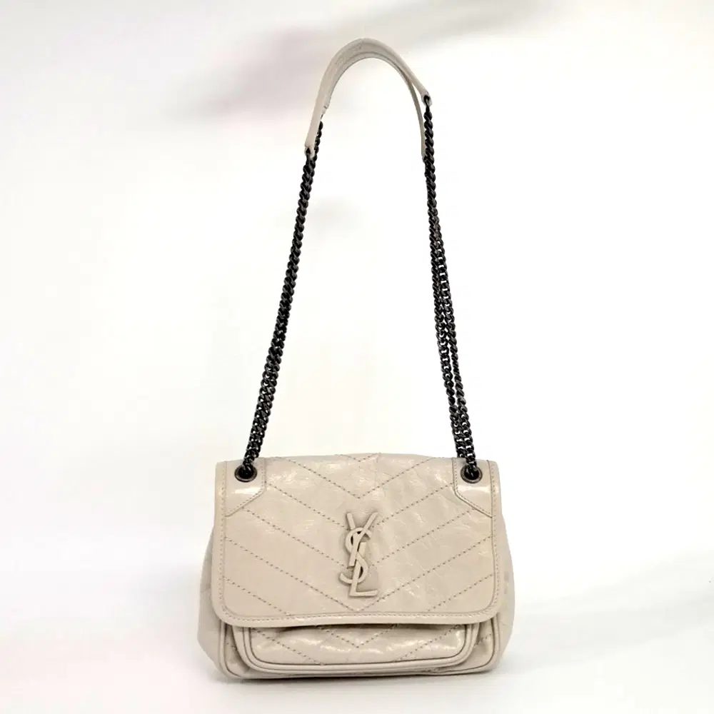 Saint Laurent Nikki Baby Chain Shoulder Bag (633160)